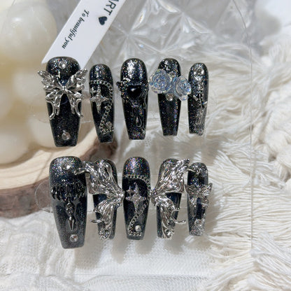 Gothic-inspiriertes dekoratives Nagel Kunst Set