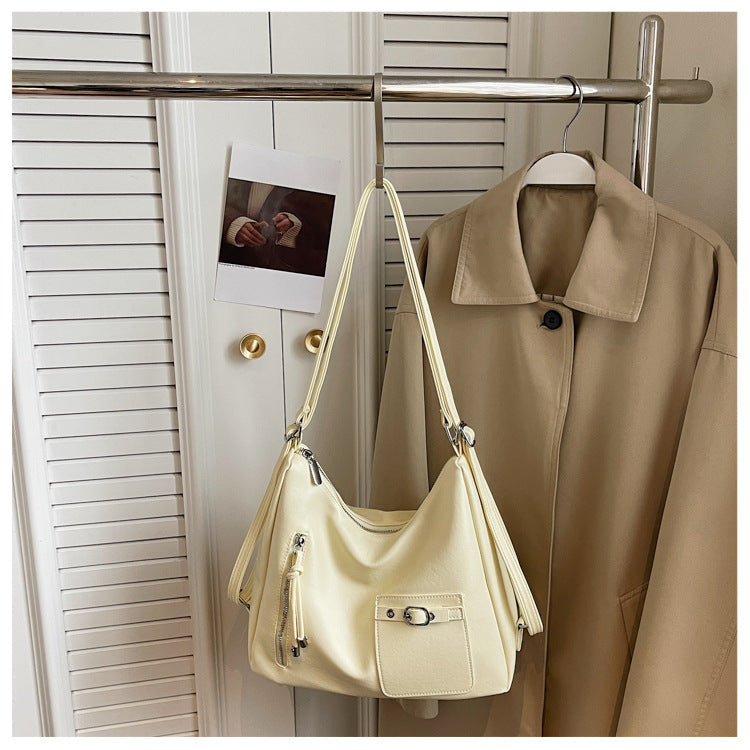 Lässige leichte Slingtasche Brehn