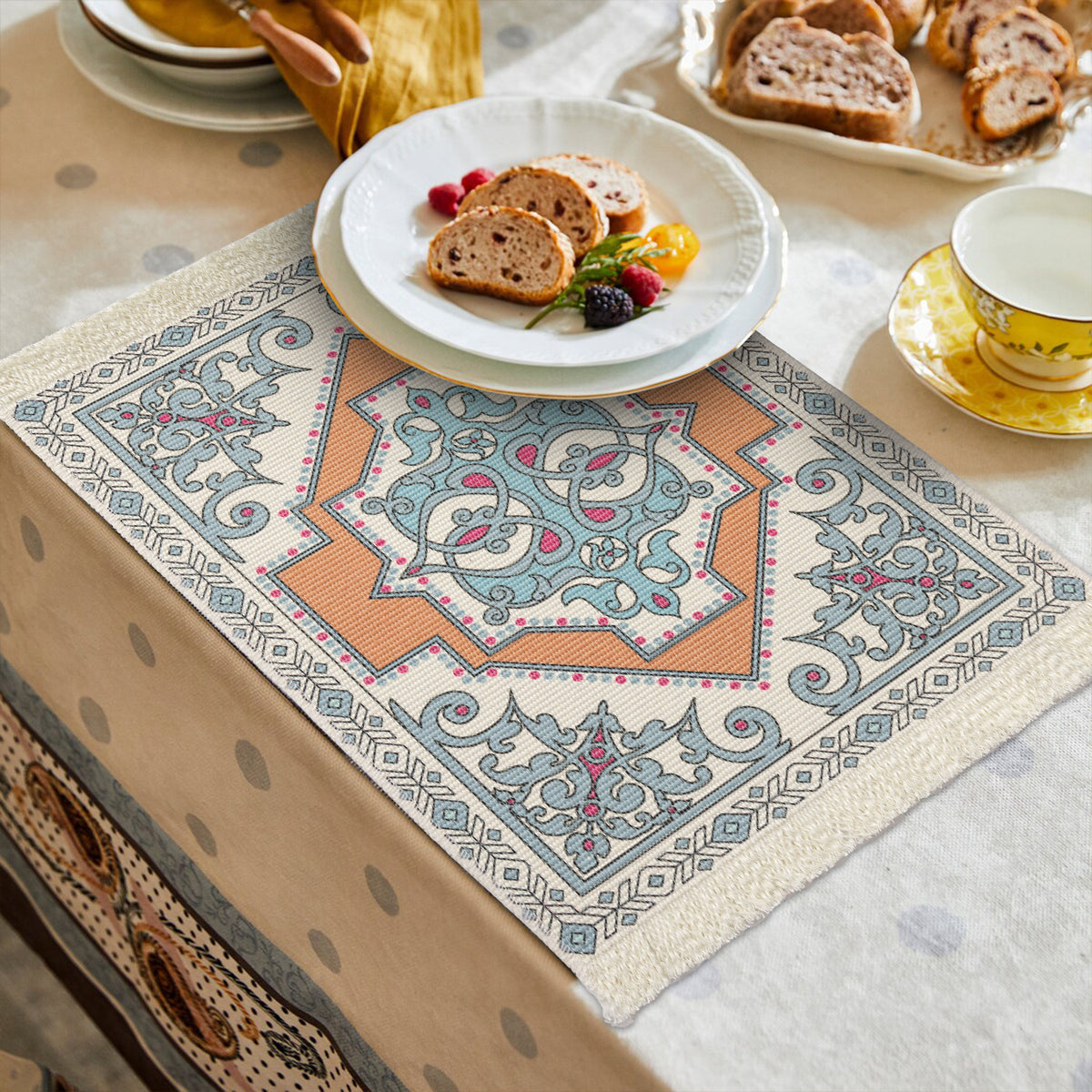 Rechteckiger Kurzflor‑Teppich im orientalischen Medaillon‑Design mit Fransen Brehn