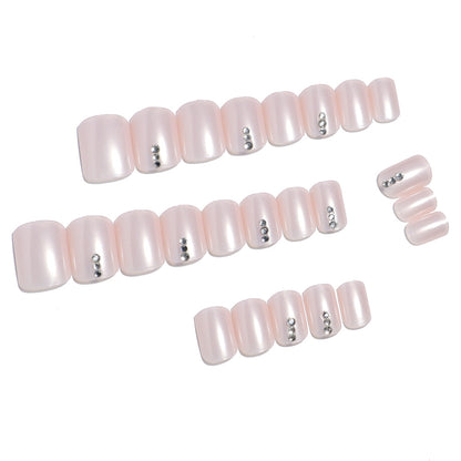 Premium Press-On Nail Kit mit natürlichem Finish Brehn