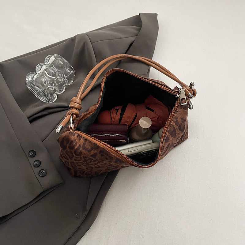 Stylische Leopardenmuster-Handtasche