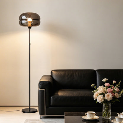 Minimalistische Stehfußlampe
