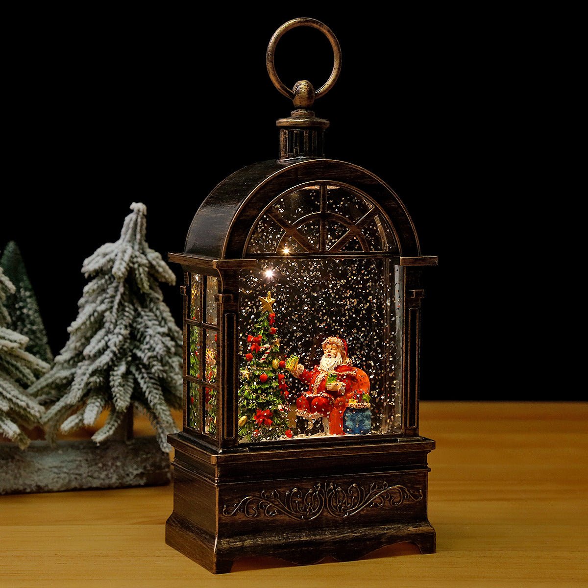Nostalgische Weihnachtslaterne mit Schneefall und beweglicher Weihnachtsmann-Szene Brehn