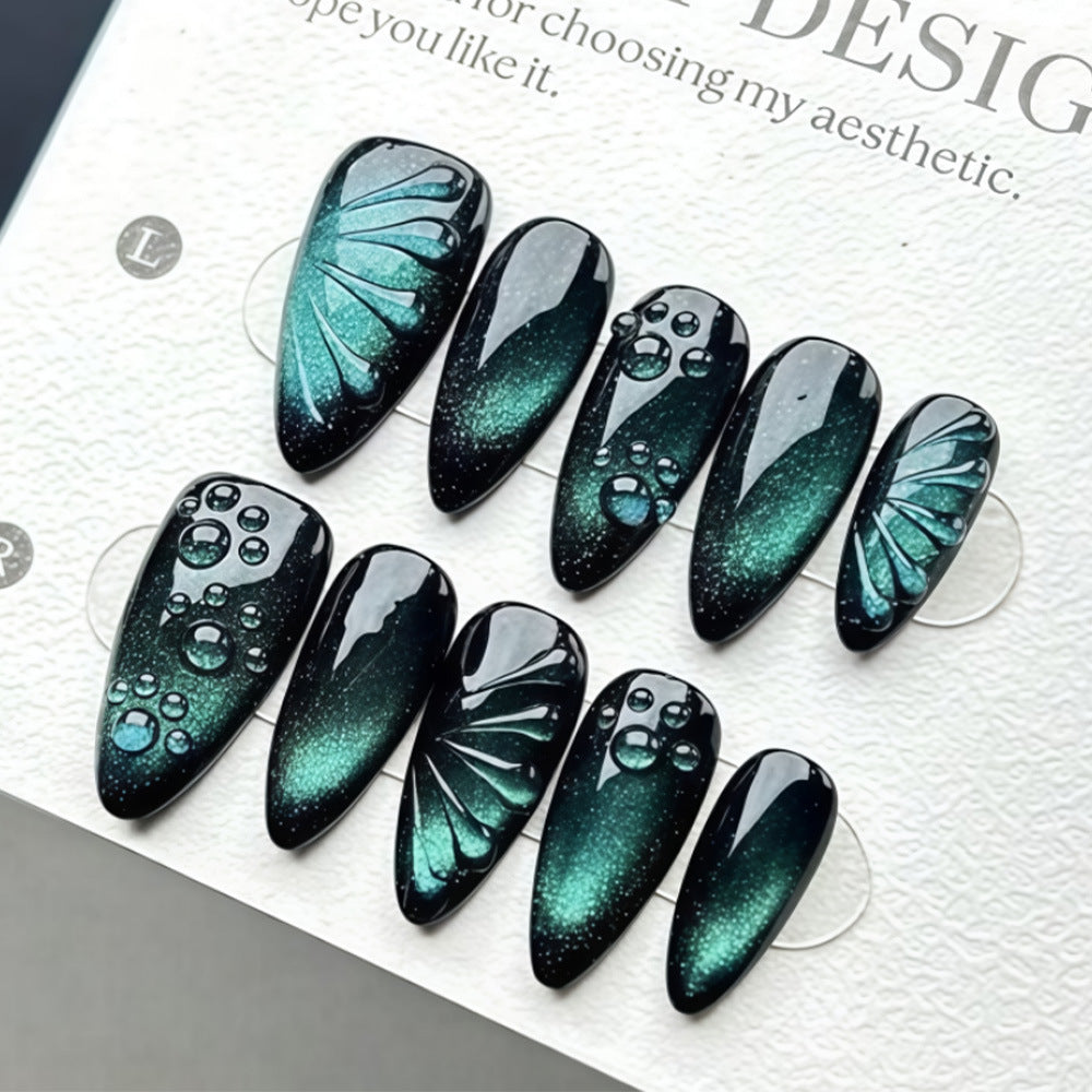 Kreatives Kunstnagelset mit stilvollen 3D-Effekten Brehn