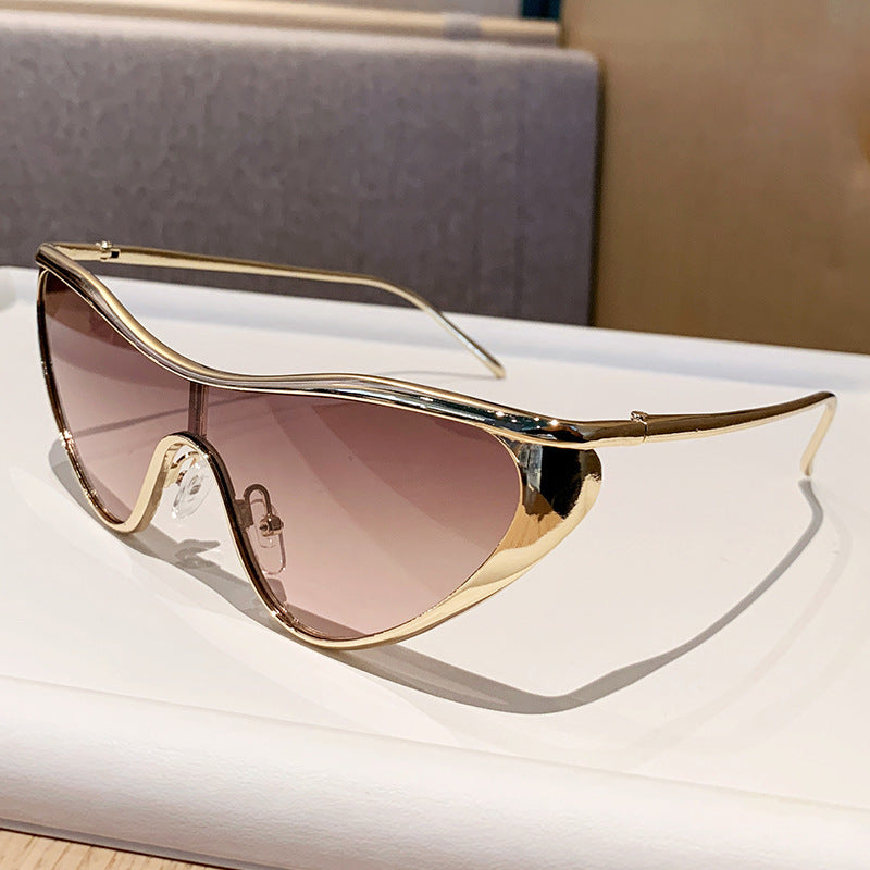 Damen futuristische Oversized-Sonnenbrille mit markantem Design Brehn