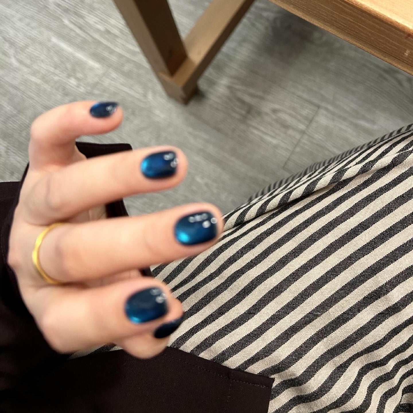 Künstliche Nagelspitzen Im Modischen Schimmer-Look Brehn