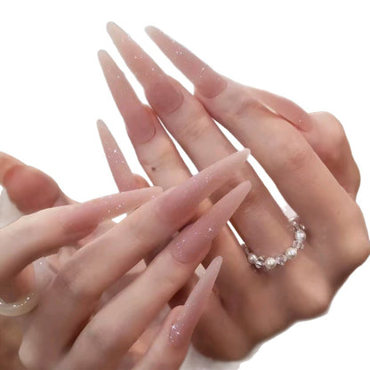 Luxuriöse Stiletto-Nagelverlängerungen
