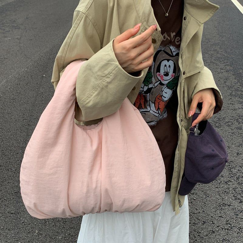 Moderne Utility Hobo Tasche