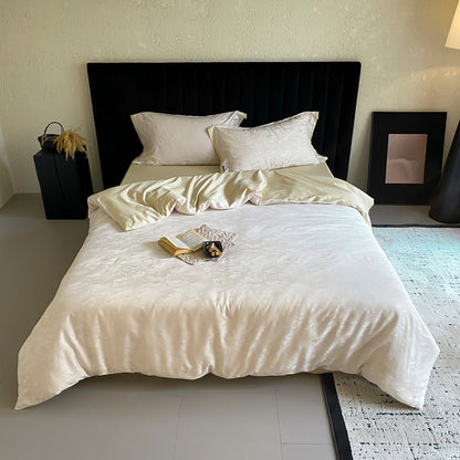 Luxuriöses Bettwäsche-Set aus Satin mit dezentem Blumenjacquard