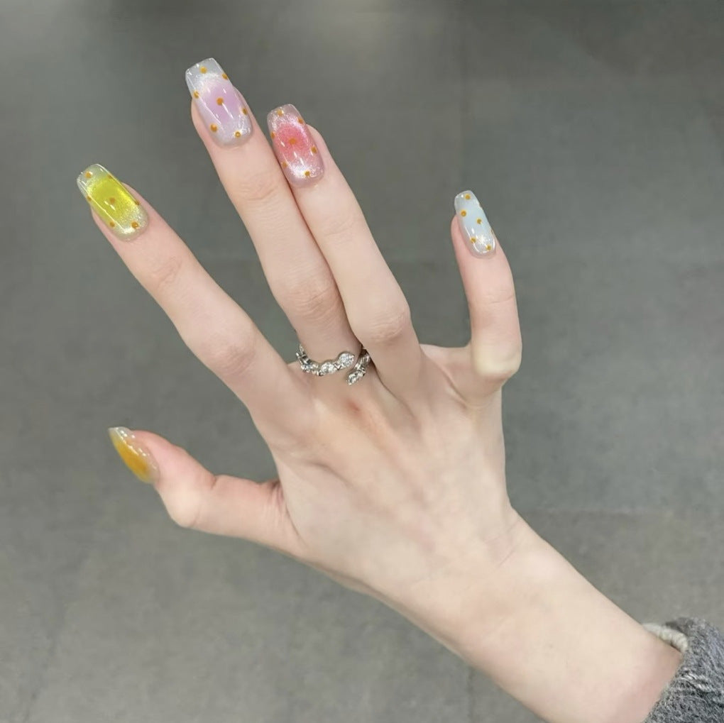 Künstlerische Acrylgel-Nagelverlängerungen