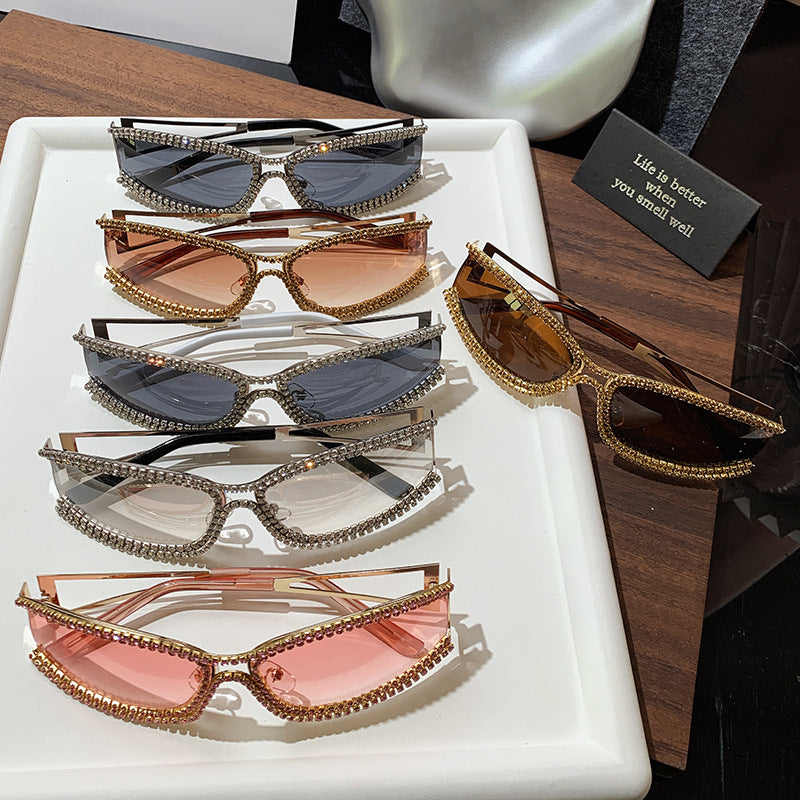 Damen Cat-Eye Sonnenbrille mit funkelndem Kristallrahmen Brehn