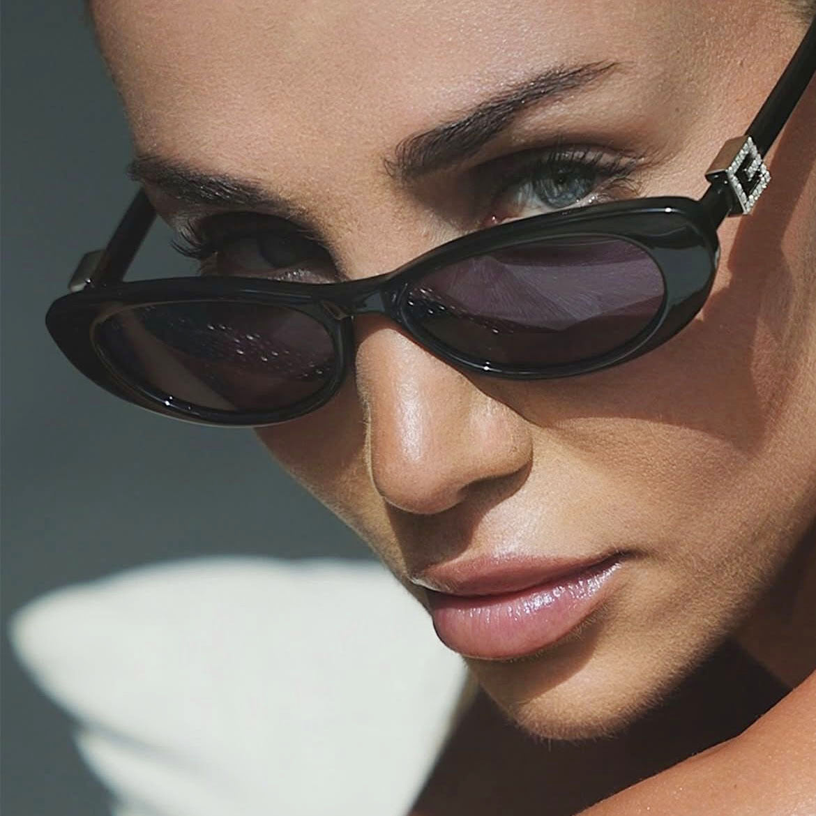 Damen elegante Cat-Eye Sonnenbrille mit feinen Akzenten Brehn
