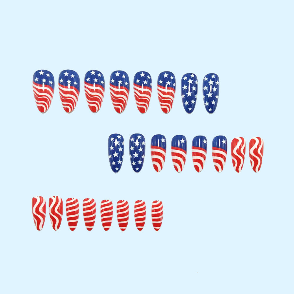 Kreative Kunstnägel mit patriotischem Design Brehn