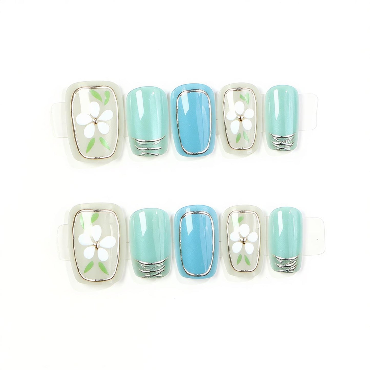 Dekoratives Press-On Nagelset mit floralen Akzenten Brehn