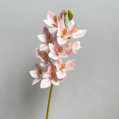 Dekorative Blumenarrangement