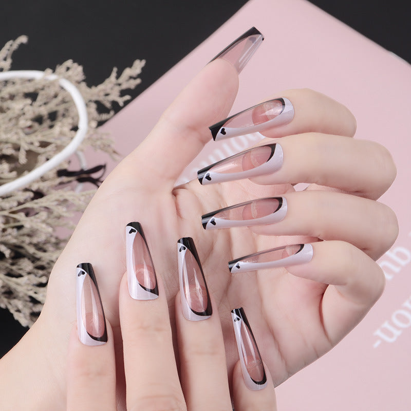 Elegante Stiletto Press-On Nägel mit künstlerischem Design Brehn