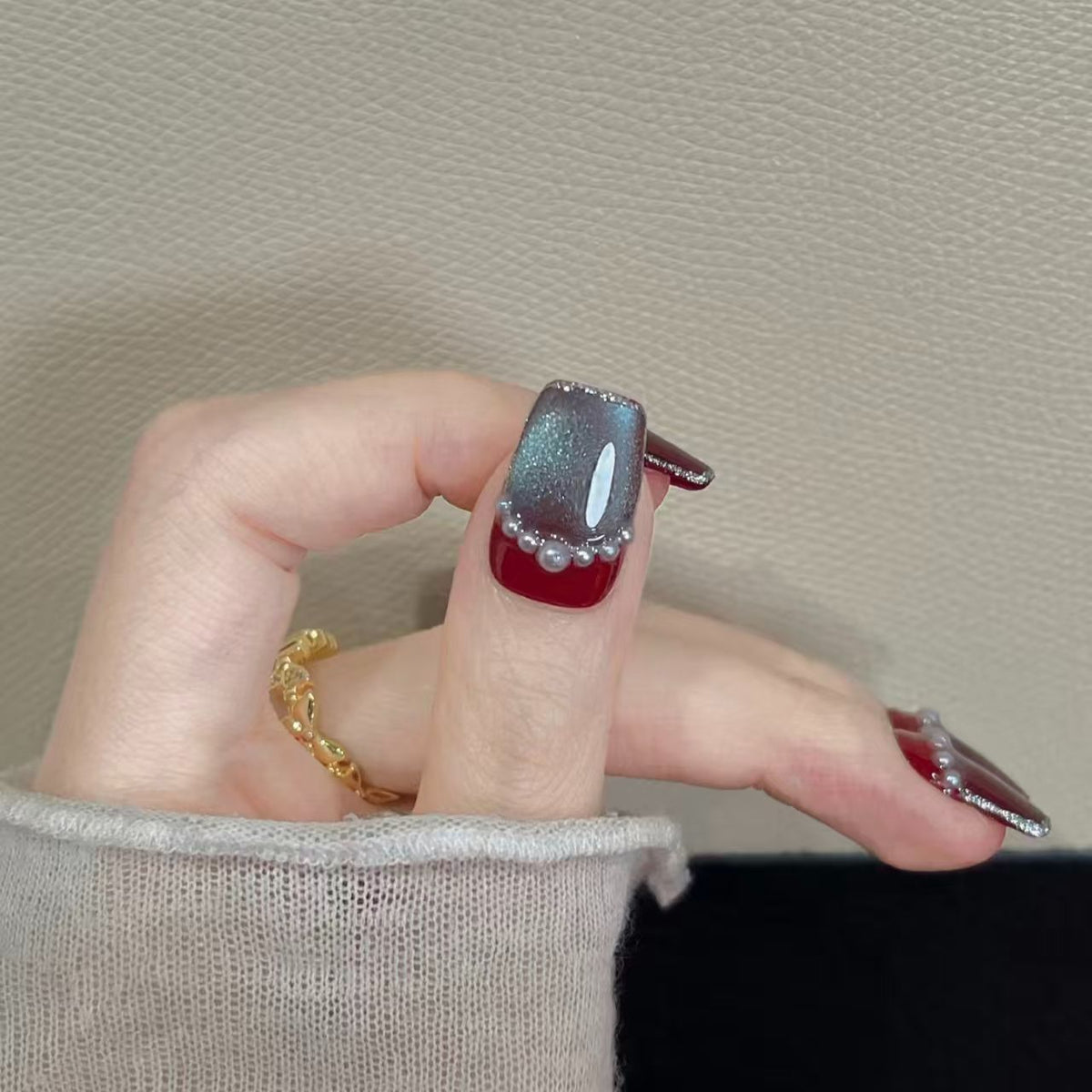 Glitzernde Strass Press-On Nagelkunst