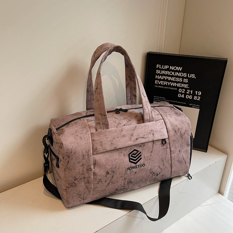 Sportliche Reisetasche Mit Komfortablem Schultergurt Brehn