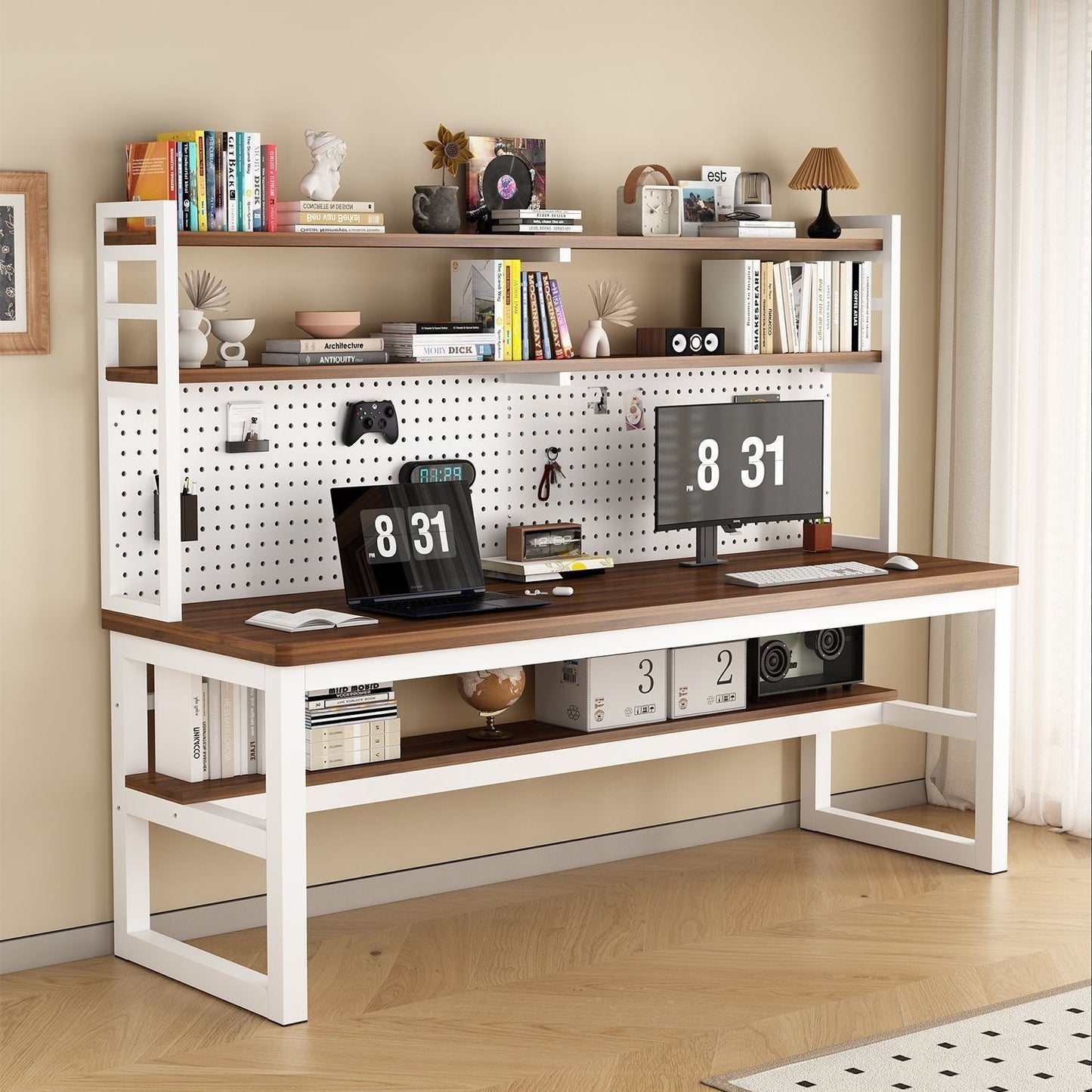 Multifunktionaler Arbeitsbereich mit Regal Brehn