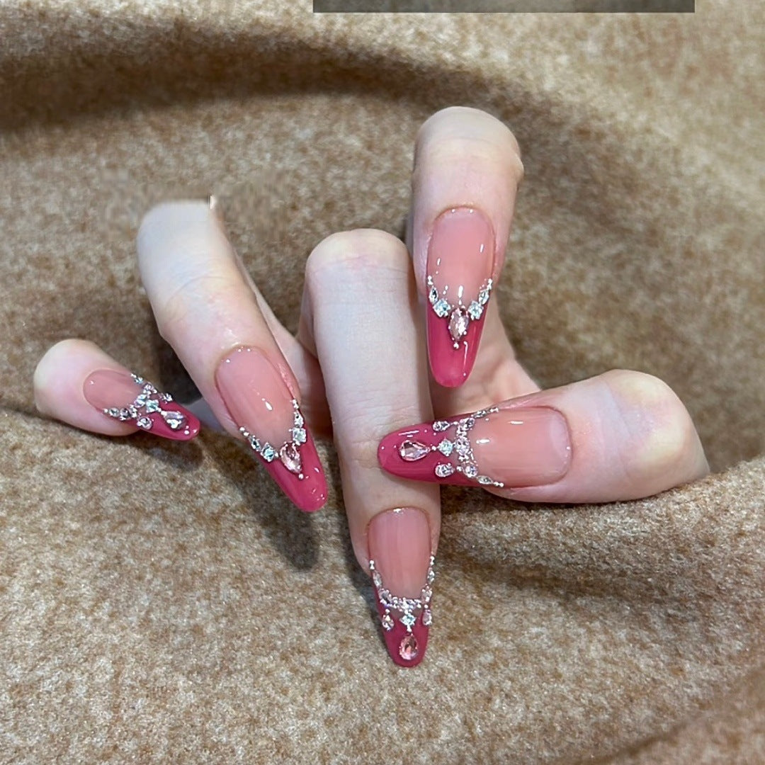 Luxuriöses Press-On Nagelkunst Set mit Strassdetails Brehn