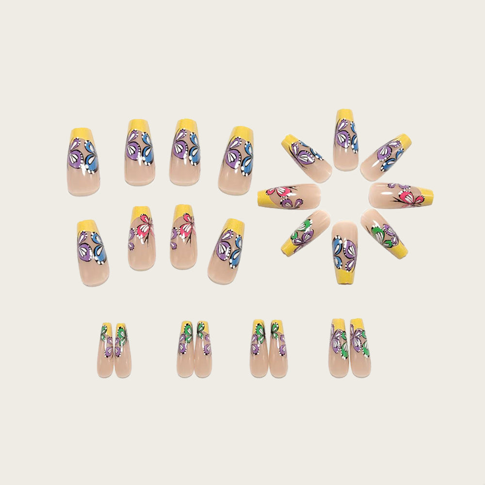Kunstnagelset mit filigranem Schmetterlingsdesign Brehn