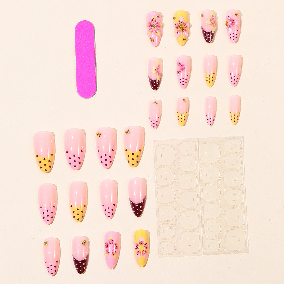Dekorative Blumenakzent Nagelkunst Brehn