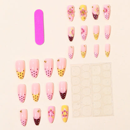 Dekorative Blumenakzent Nagelkunst Brehn