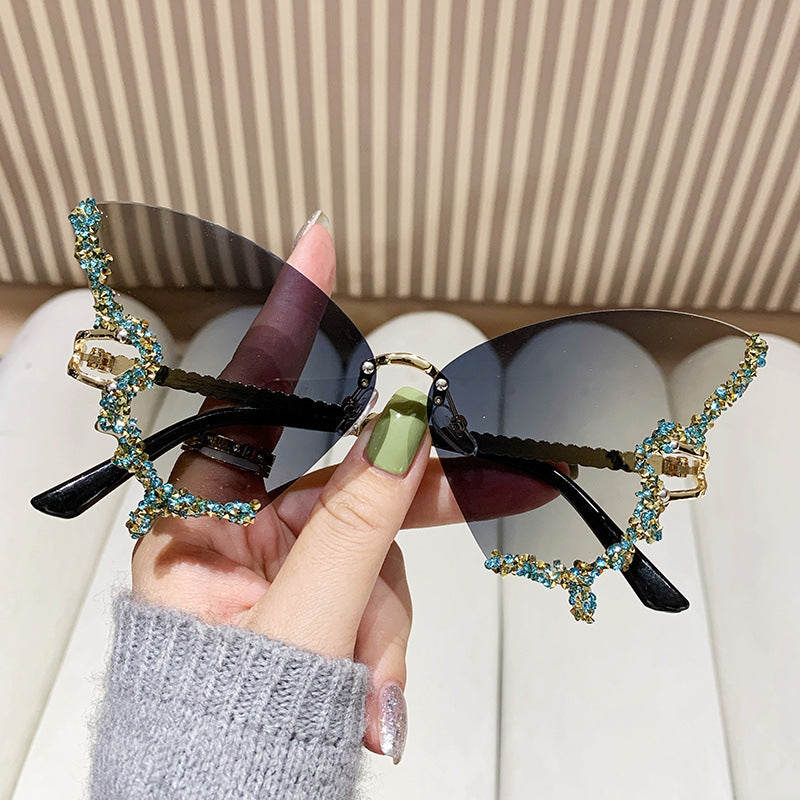 Damen extravagante Cat-Eye Sonnenbrille mit funkelnden Strassverzierungen Brehn