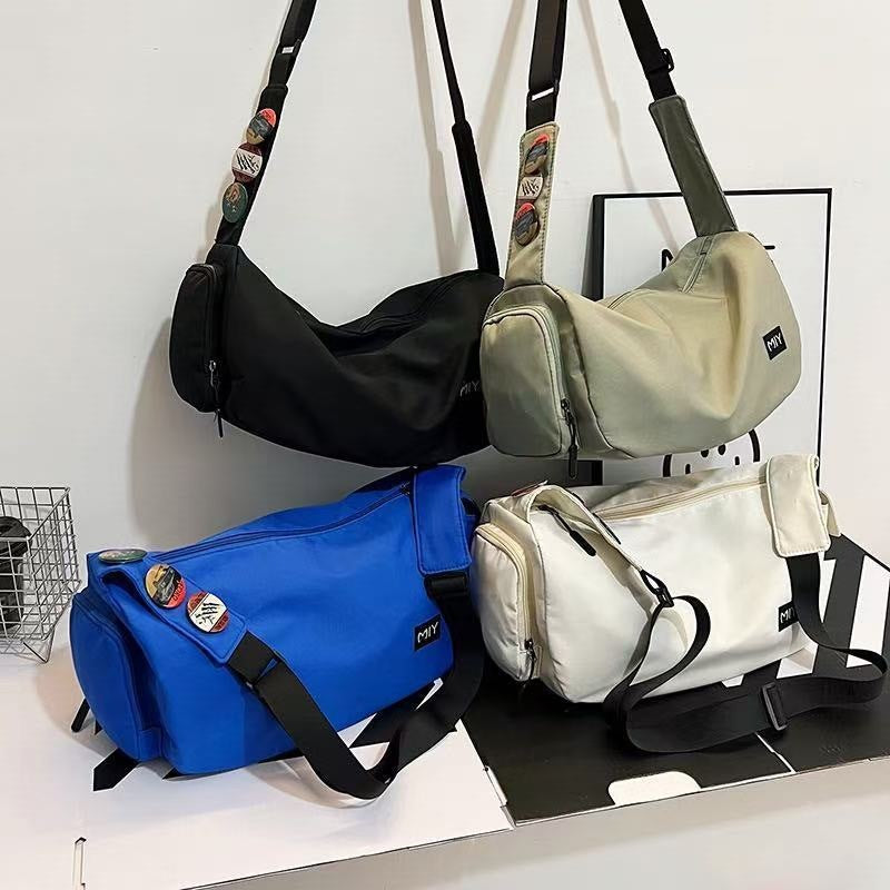 Schultertasche Mit Praktischen Fächern Brehn