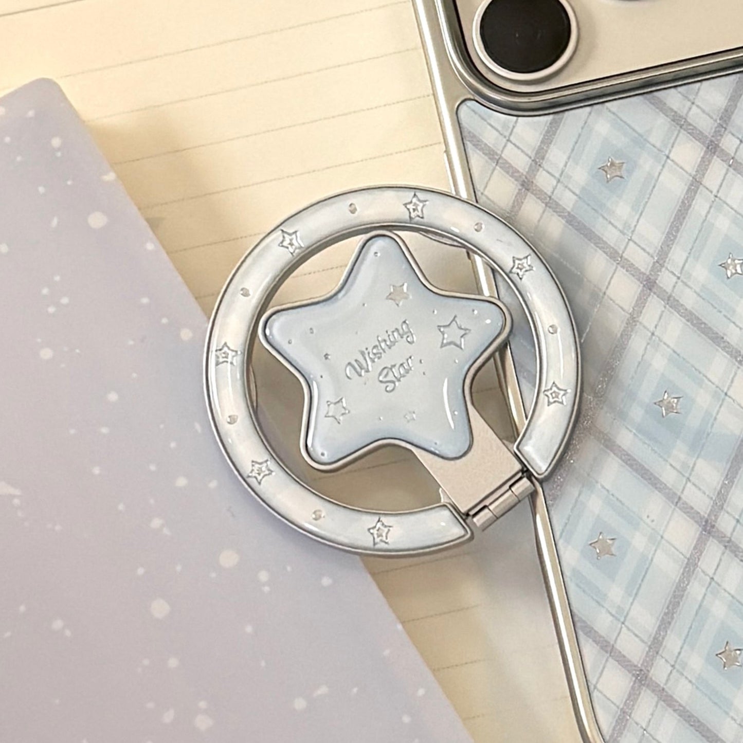 Verspielter Smartphone Fingerhalter im Sternendesign Brehn
