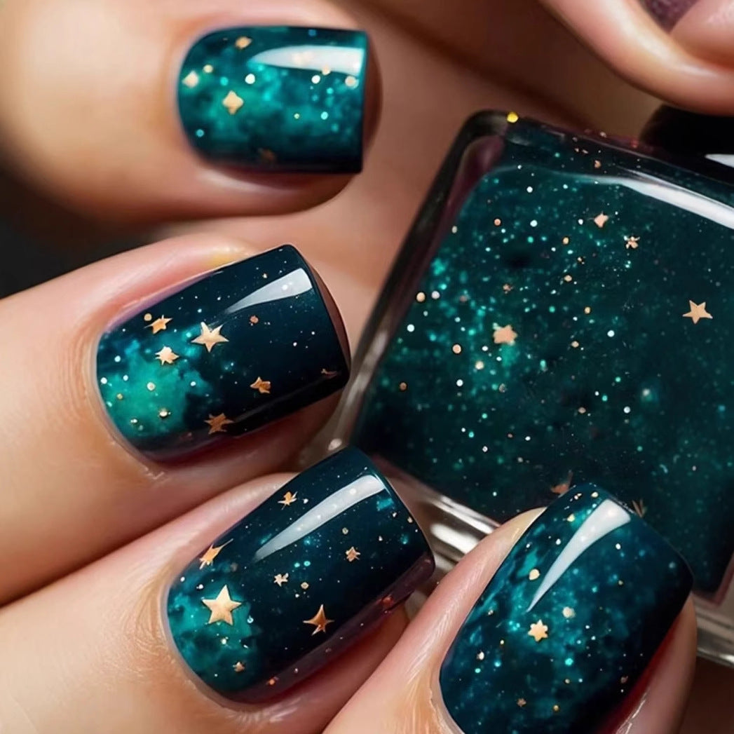 Glitternde Nagellack mit Sternenakzenten Brehn