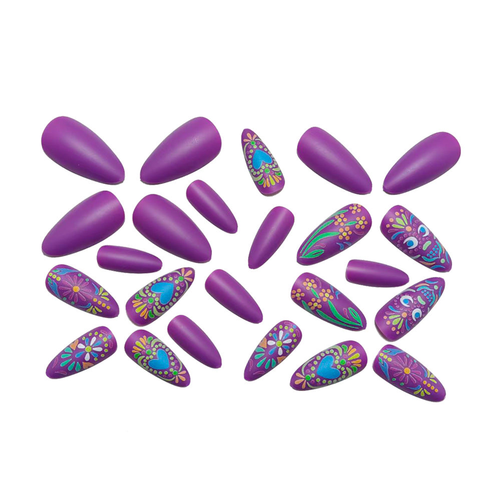 Kreative Nagelkunst Brehn