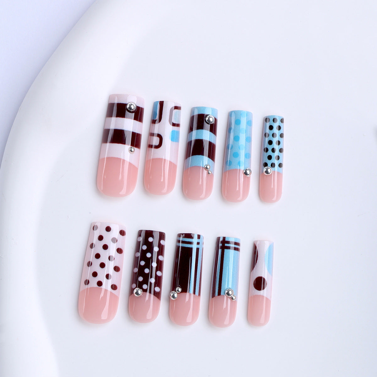 Künstliche Fingernägel mit Kreativem Design Brehn