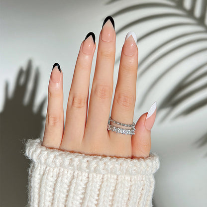 Künstliche Stiletto-Nägel mit elegantem Design und Glamourverzierungen Brehn