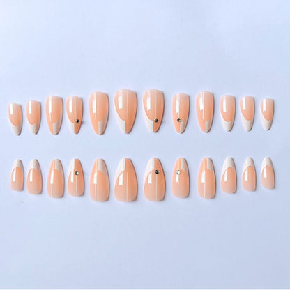 Elegantes Stiletto-Nagelkunstdesign