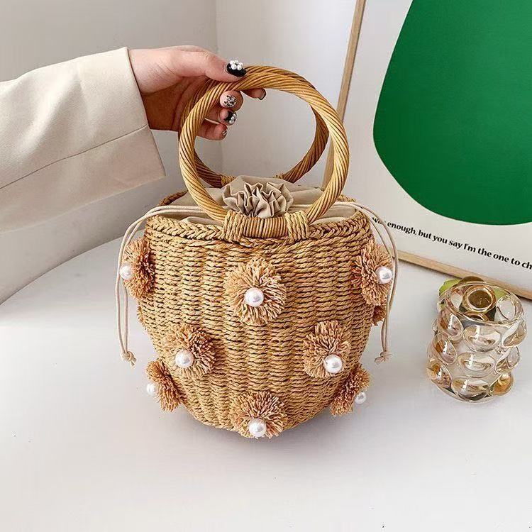 Raffinierte Handtasche mit Perlenapplikationen Brehn