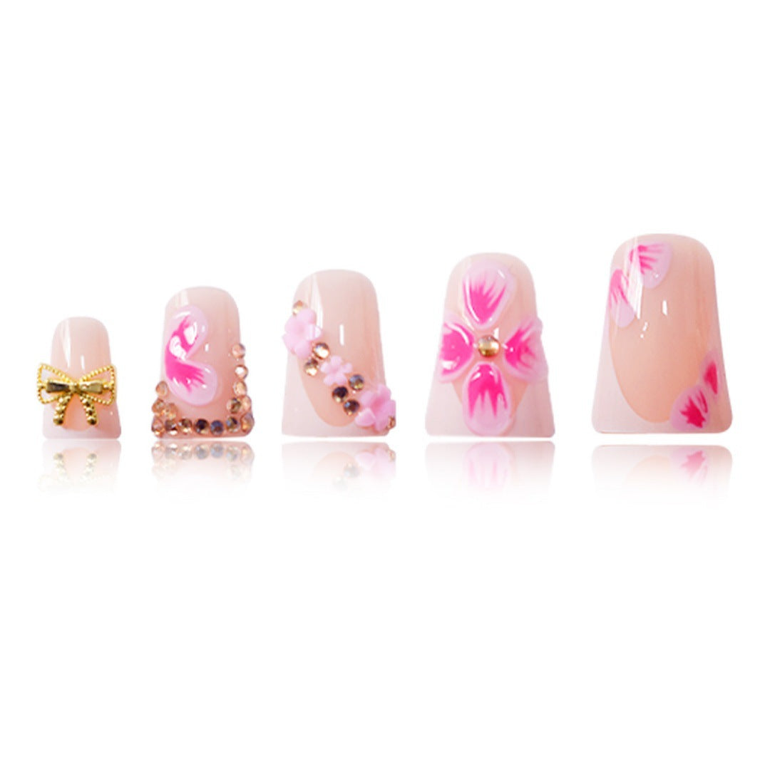 Dekorative florale Press-On-Nagelkunstverzierungen Brehn