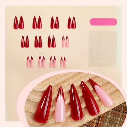 Scharfe spitze Press-On Nagelkunst Set