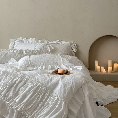 Boho Baumwolle Ösen Bestickte Rüschende Bettbezug Set mit Verdecktem Verschluss & Rüschenshams