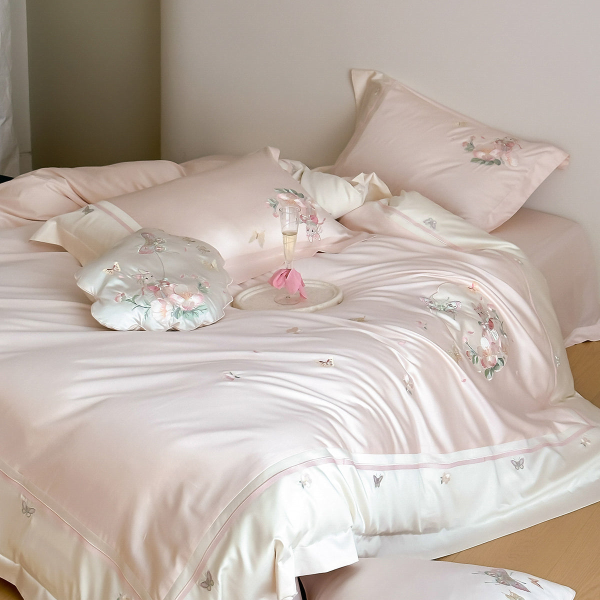 Luxus Baumwollsatin Bestickte Botanische Kaninchen Bettbezugset