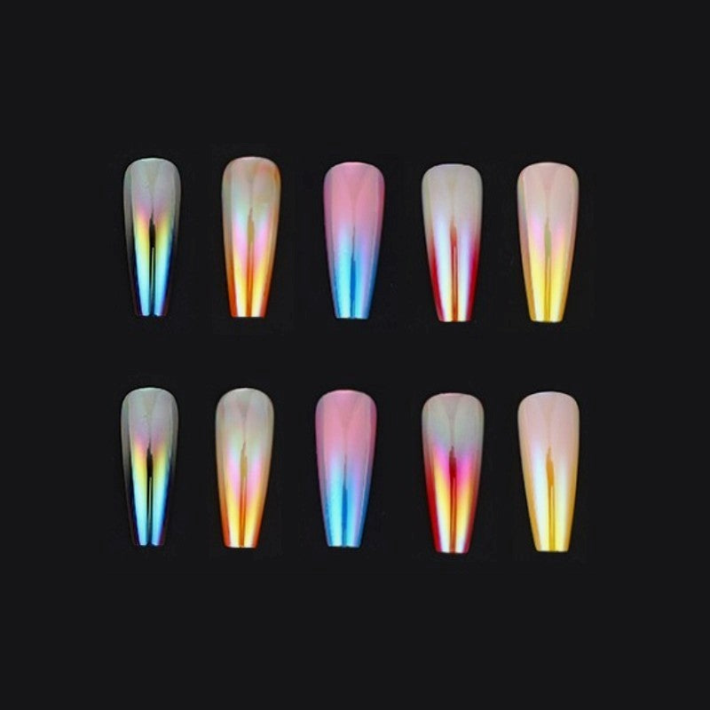 Kunstnägel im trendigen Gradient-Design Brehn