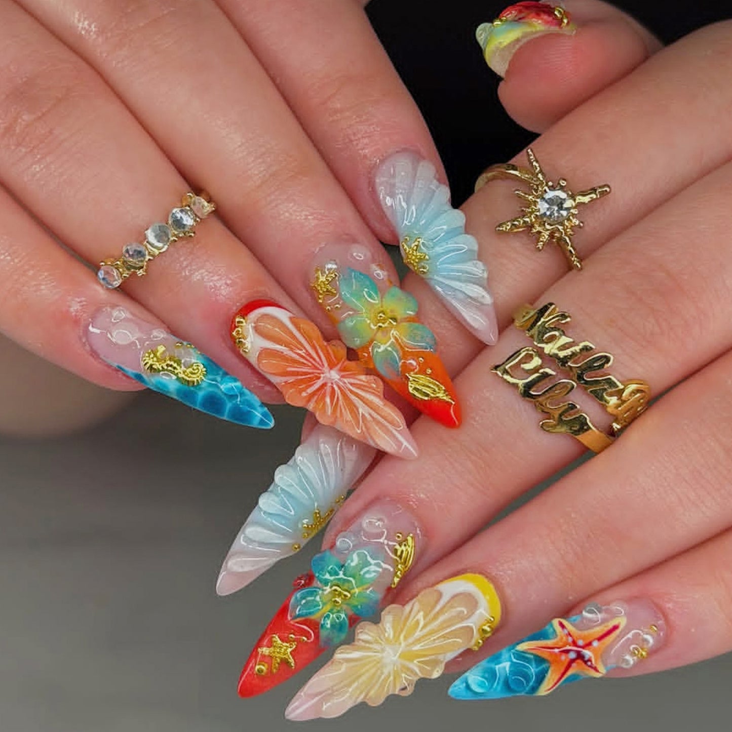 Künstlerisches floral und ozeanisches Press-On Nagelkunstset Brehn