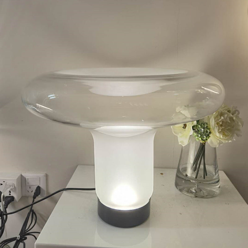 Moderne skulpturale Glas-Tischlampe
