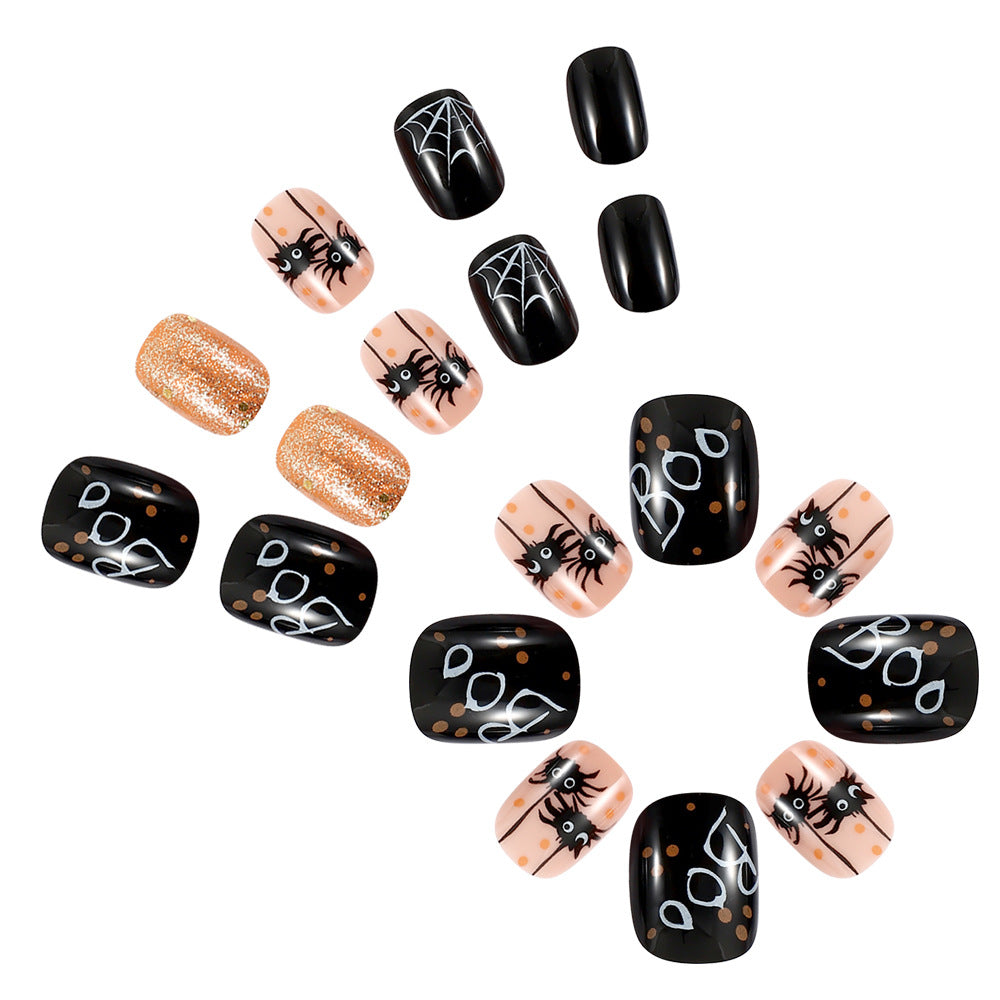 Halloween-Themen-Spinne und Netz-Nagelkunst Brehn