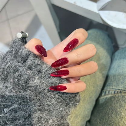 Glänzende Stiletto Acrylnagelverstärkungen Brehn