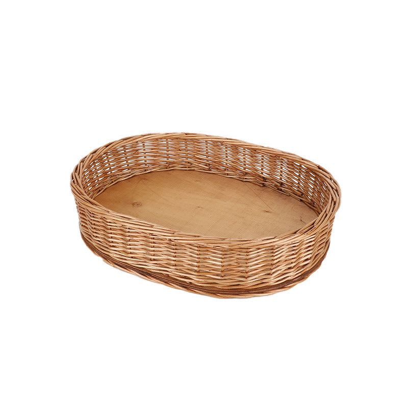 Dekorative runde geflochtene Korb mit Holzbasis