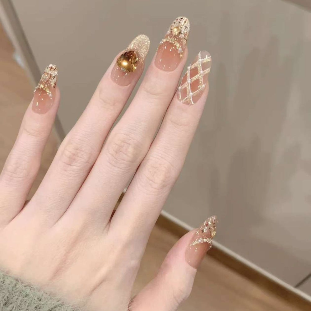 Glamouröse Nagelkunst Brehn