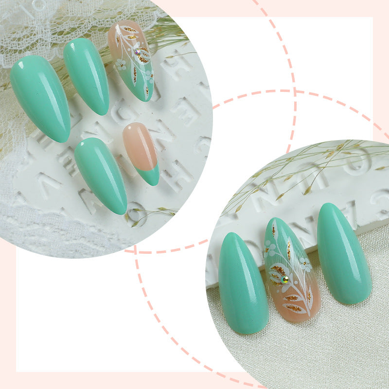 Artisan Press-On Nail Set mit eleganten Blattmustern Brehn