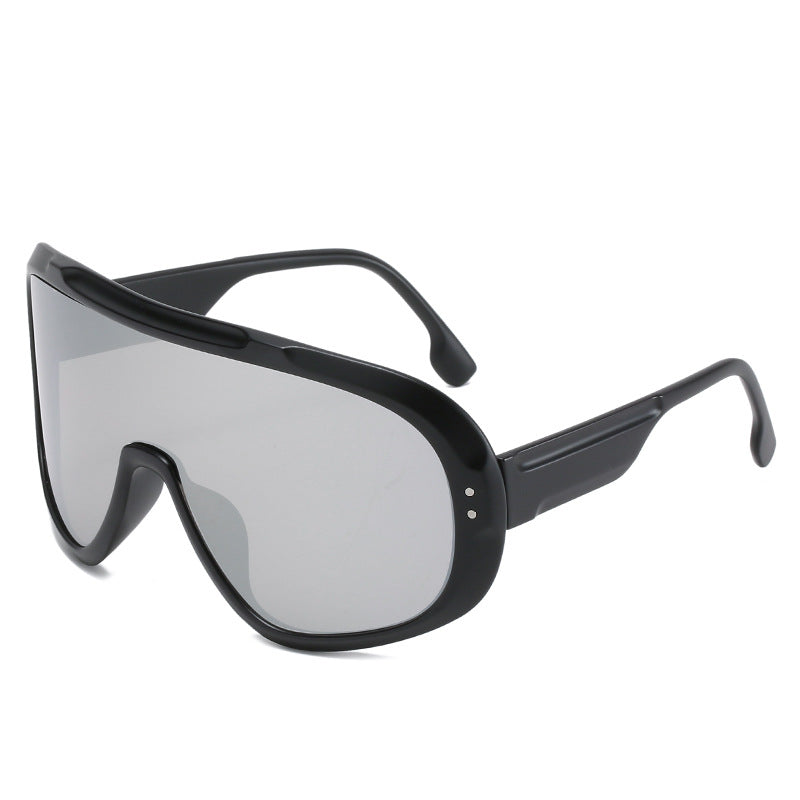 Damen modische Schutzbrille im futuristischen Design Brehn