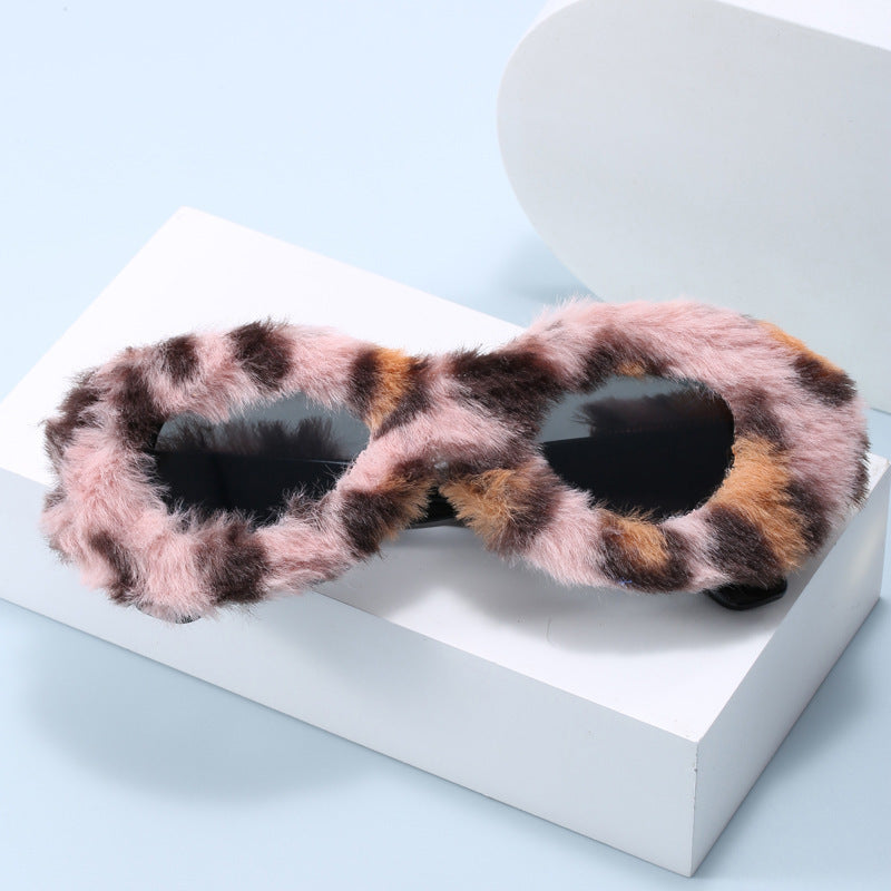 Damen modische Sonnenbrille im trendigen Fleece-Design Brehn